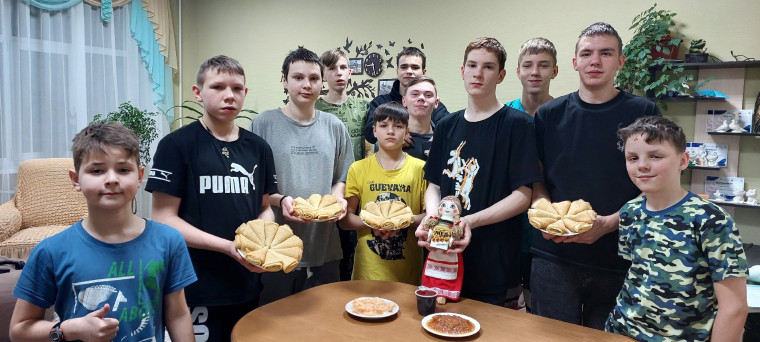 С Масленицей поздравляем!.